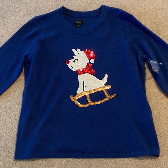 size XL, bust up to 44” inches, dog on sled 🛷, new condition - Picture 3 of 4